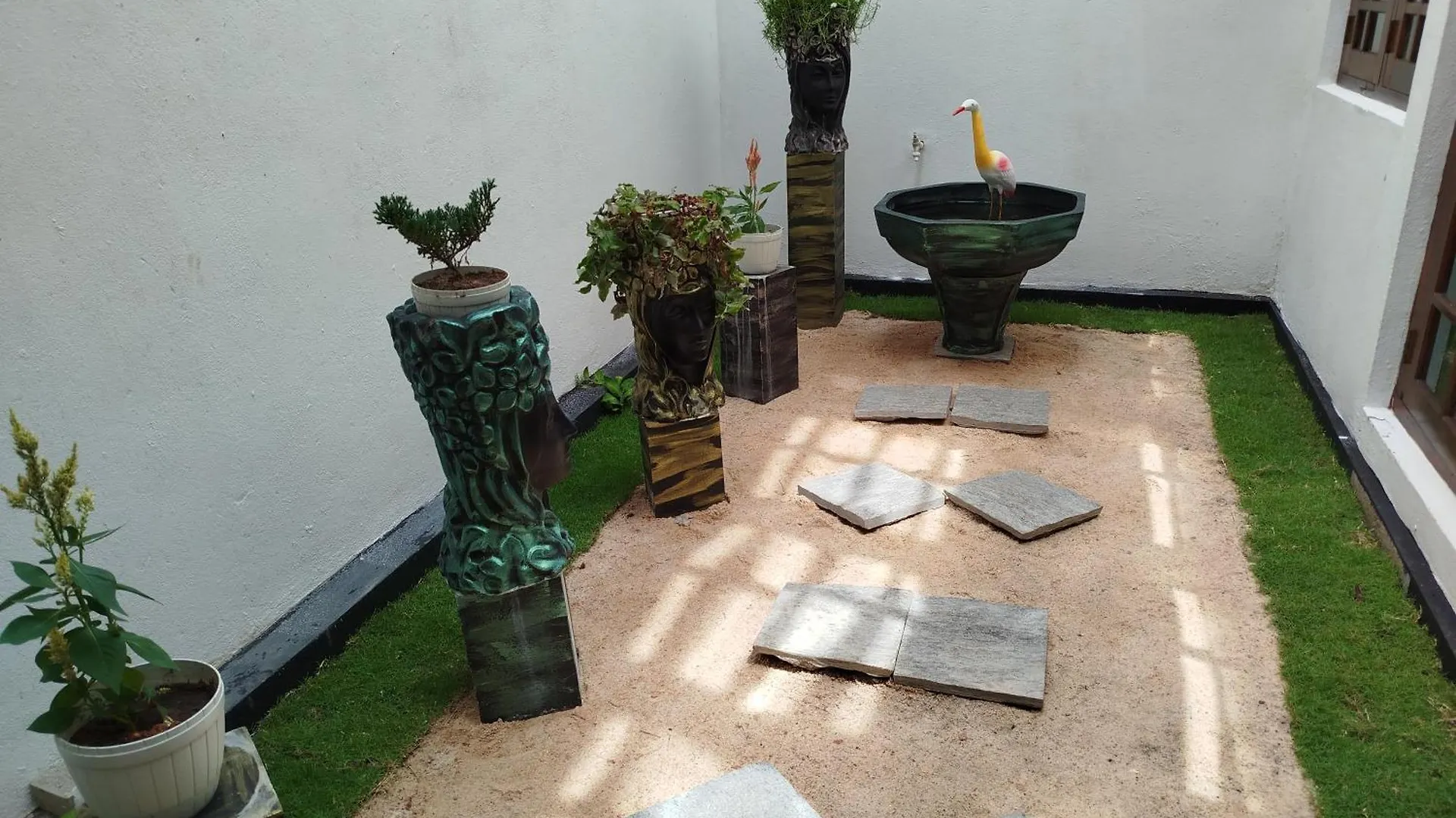 Hotel Elzangi Negombo